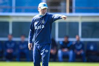 Anúncio de Mano Menezes na seleção do Peru ocorre dois meses depois de sua saída do Grêmio – Foto Lucas Uebel/Grêmio