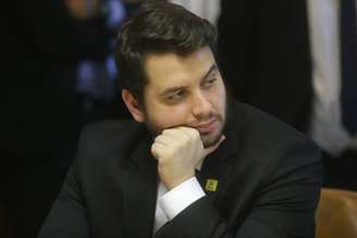 Filipe Martins foi preso em sua casa, em Ponta Grossa (PR), onde cumpria prisão domiciliar, e está custodiado em um presídio da região.