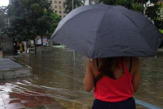 São Paulo e mais Estados seguem em alerta laranja para tempestades.