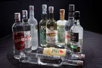 TQ SÃO PAULO 28.04.2025 PALADAR CADERNO2 TESTE DE CACHAÇA USADAS EM CAIPIRINHA DE LIMÃO NO GUARITA BAR, RUA SIMÃO ALVARES, EM PINHEIROS. Foto Tiago Queiroz/Estadão