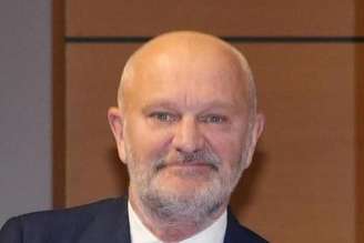 Andrea Pucci seria co-apresentador do concurso musical