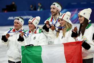Itália celebra bronze na patinação artística por equipes