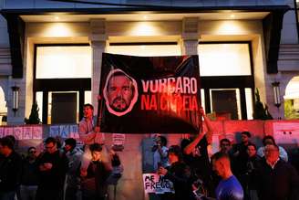 Protesto em São Paulo contra o Banco Master
