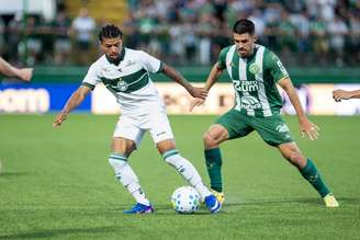 Chapecoense e Coritiba ficaram no empate em 3 a 3 