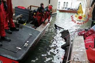 Danos provocados por barco desgovernado em Veneza