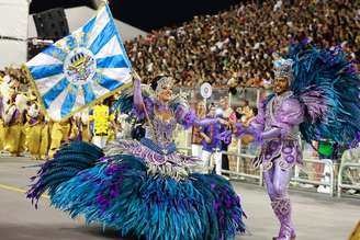 Império de Casa Verde vai abrir os desfiles deste sábado.