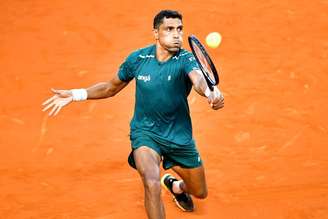 Thiago Monteiro, tenista brasileiro que enfrentará João Fonseca no Rio Open