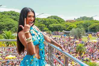 Pocah leva milhares ao Ibirapuera e estreia música nova no carnaval de São Paulo 
