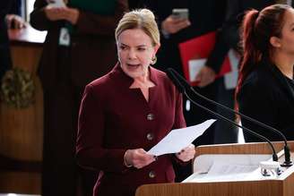 Estudo do Ipea 'deixou claro que a economia suporta perfeitamente', afirma Gleisi