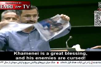 Ação de Mojtaba Zarei ocorreu durante sessão inaugural do Parlamento de Teerã