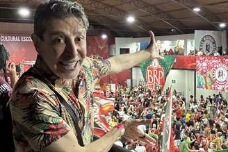 Cássio Scapin foi comemorar o título da Mocidade