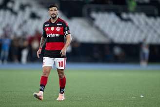 Flamengo busca resultado positivo fora de casa na partida de ida contra o Lanús