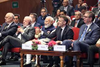 Lula ao lado de Modi e Macron em cúpula na Índia