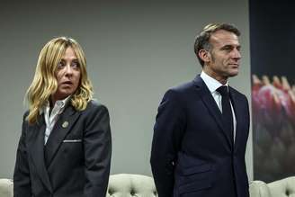 Giorgia Meloni e Emmanuel Macron durante encontro em novembro de 2025