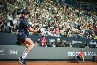 João Fonseca enfrentou o peruano Ignacio Buse nas oitavas de final do Rio Open.
