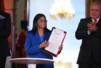 Presidente interina de Caracas disse que decisão é um 'passo histórico'