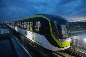 AeroGRU em funcionamento durante fase de testes. Desde sexta, 20, o trem passou a transportar o público em geral das 17h30 às 00h. Foto Tiago Queiroz/Estadão