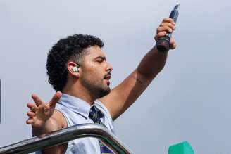 Foliões curtiram funk, pop e música eletrônica