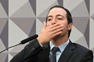 Filho de Maurício Camisotti, o empresário Paulo Otávio Camisotti ficou em silêncio em quase todas as perguntas de parlamentares da CPI do INSS.