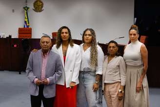 Antônio Francisco, Marinete Silva, Anielle Franco, Luyara Franco e Monica Benicio, familiares da vereadora Marielle Franco, acompanharam o julgamento no STF