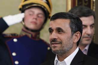 Iran International desmente execução de Ahmadinejad