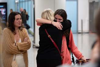 Primeiro voo com 127 italianos retidos no Oriente Médio chegou a Roma