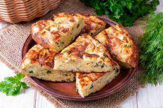 Torta de abobrinha com ervas