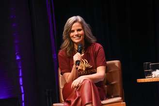 Depois de experimentar os sintomas do climatério, a jornalista Maria Cândida, de 54 anos, passou a realizar projetos sobre o tema