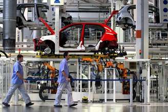 Balanço da Anfavea mostra que 407 vagas de trabalho foram abertas nas fábricas de veículos em fevereiro