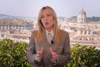 Meloni deu entrevista a programa 'Fuori dal Coro'