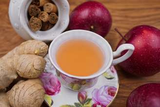Chá de maçã, canela e gengibre