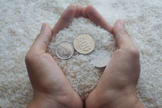 Rituais simples ajudam a atrair prosperidade e renovar energias ligadas ao dinheiro