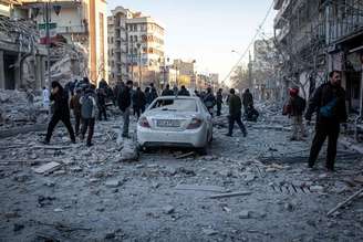 Destruição provocada por bombardeio em Teerã, capital do Irã