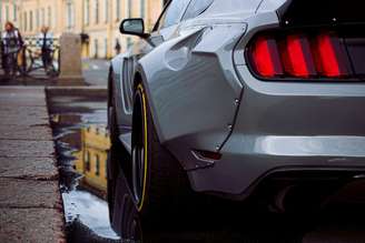 O mercado de carros de luxo Argentina vive um momento de reviravolta histórica. Após a aprovação de uma reforma que eliminou o chamado "imposto do luxo", modelos