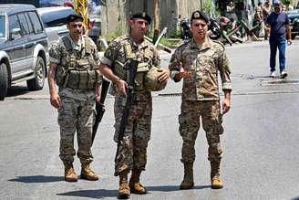 Soldados libaneses nas proximidades da Embaixada dos EUA em Beirute