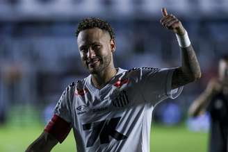 Neymar pelo Santos (Photo by Ricardo Moreira/Getty Images)