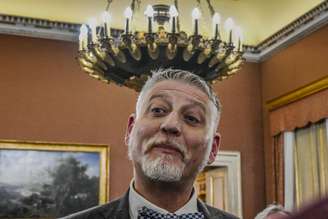 Giuli pediu que Gregoretti renuncie ao cargo no Conselho de Administração da Bienal de Veneza