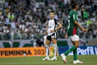 Brasileirão Feminino: Palmeiras enfrenta o Corinthians para seguir no topo da tabela