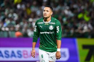 Vitor Roque (Palmeiras) durante jogo contra o São Paulo, no dia 01.03.2026