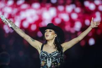 Durante show de Chitãozinho e Xororó no Rock in Rio 2024, Ana Castela se apresenta como convidada especial