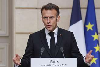 Macron negou intenção de revidar ataque que matou militar francês