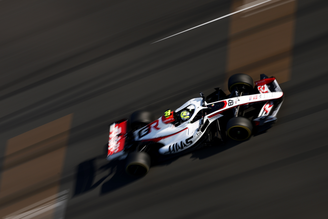 Bearman surpreendeu com ritmo forte e mira os pontos na Sprint