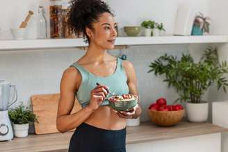 Alimentos básicos como arroz, feijão e grãos integrais ajudam na prevenção de doenças