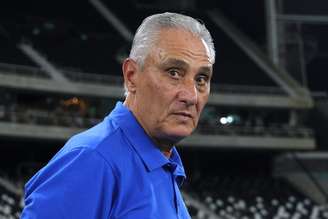 Cruzeiro anunciou o desligamento de Tite neste domingo (15).
