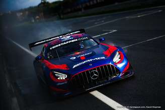 Mercedes-AMG GT3 da equipe Verstappen Racing