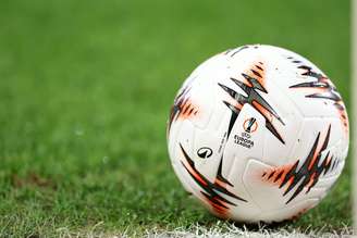 Bola da UEFA (Photo by Molly Darlington/Getty Images)