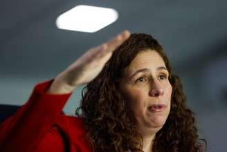 Segundo Esther Dweck, estatal estuda nova rodada de empréstimo para este ano