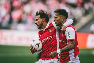 Rodrigo Zalazar e Horta comemorando um dos gols do Braga 
