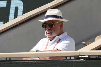 Ion Tiriac acompanha partida de Roland Garros