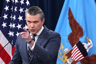 Secretário Pete Hegseth concede coletiva de imprensa no Pentágono
